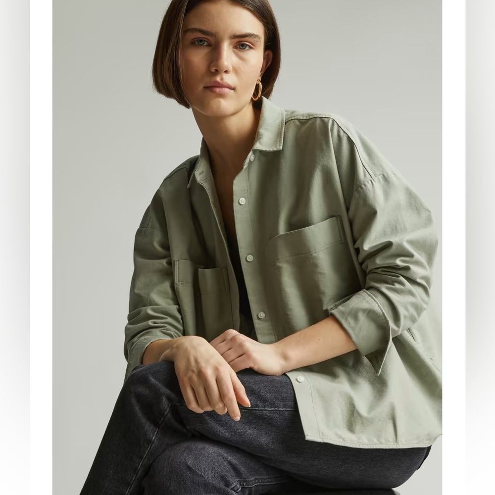 Everlane | the boxy Oxford | buttondown or jacket | sz. m, light green | NWT